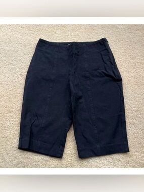 Talbot’s Women’s Black Bermuda Shorts - Size 2 Petite - VGUC - Stretch